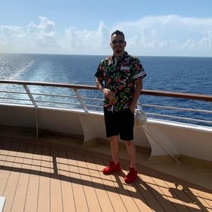 Meet your Posher, Saul